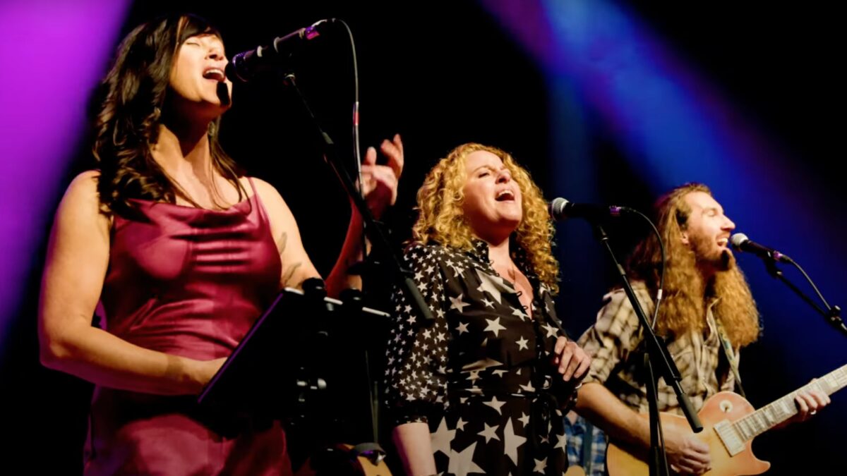 Watch Midnight North Trace ‘Songlines’ With ‘Diamonds In The Zodiac’ Producer Amy Helm