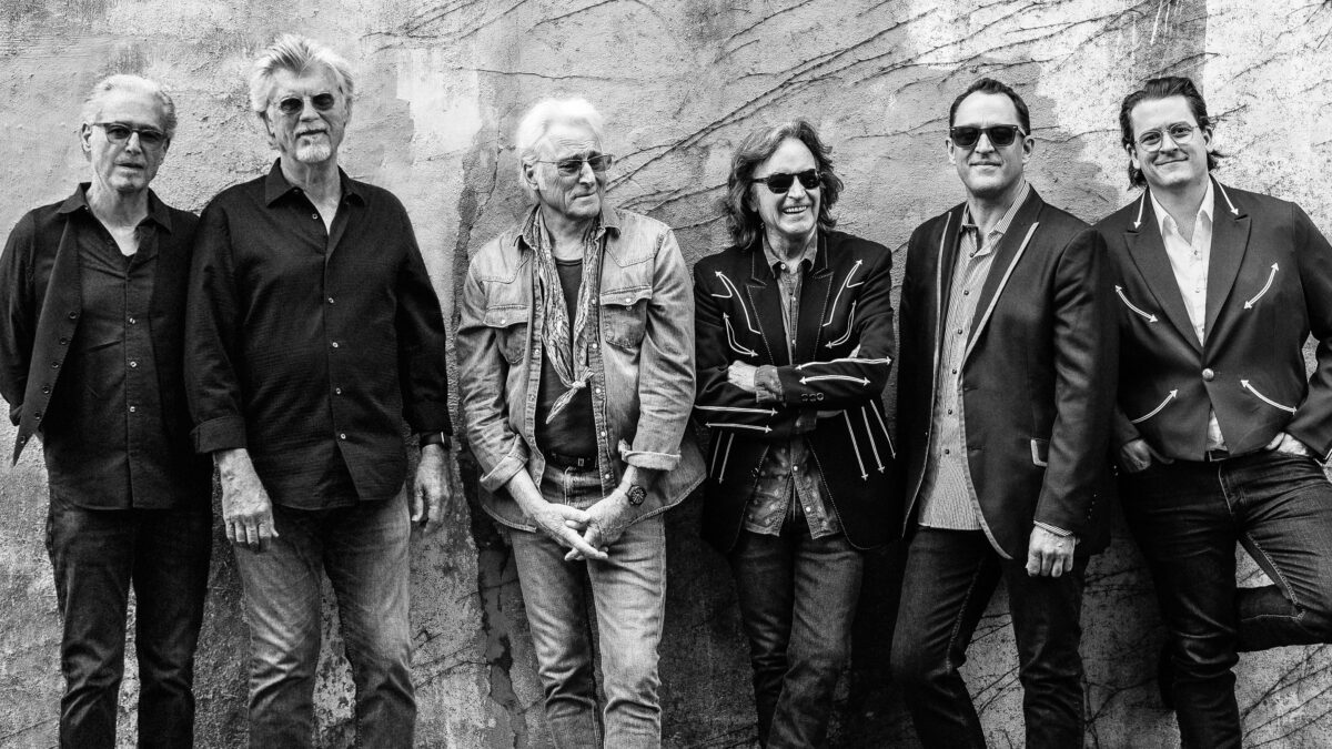 Nitty Gritty Dirt Band Says Goodbye To The Road With 'All The Good Times: The Farewell Tour'