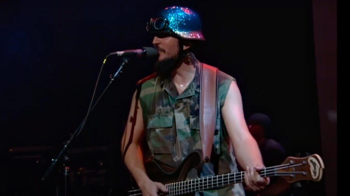 Watch Primus Perform ‘Lacquer Head’ On The Family Values Tour In 1999