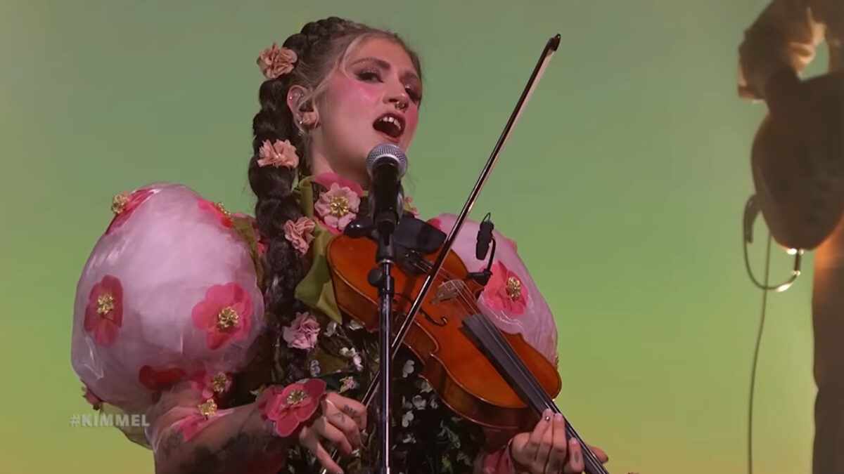 Watch Sierra Ferrell Make National TV Debut On ‘Kimmel’