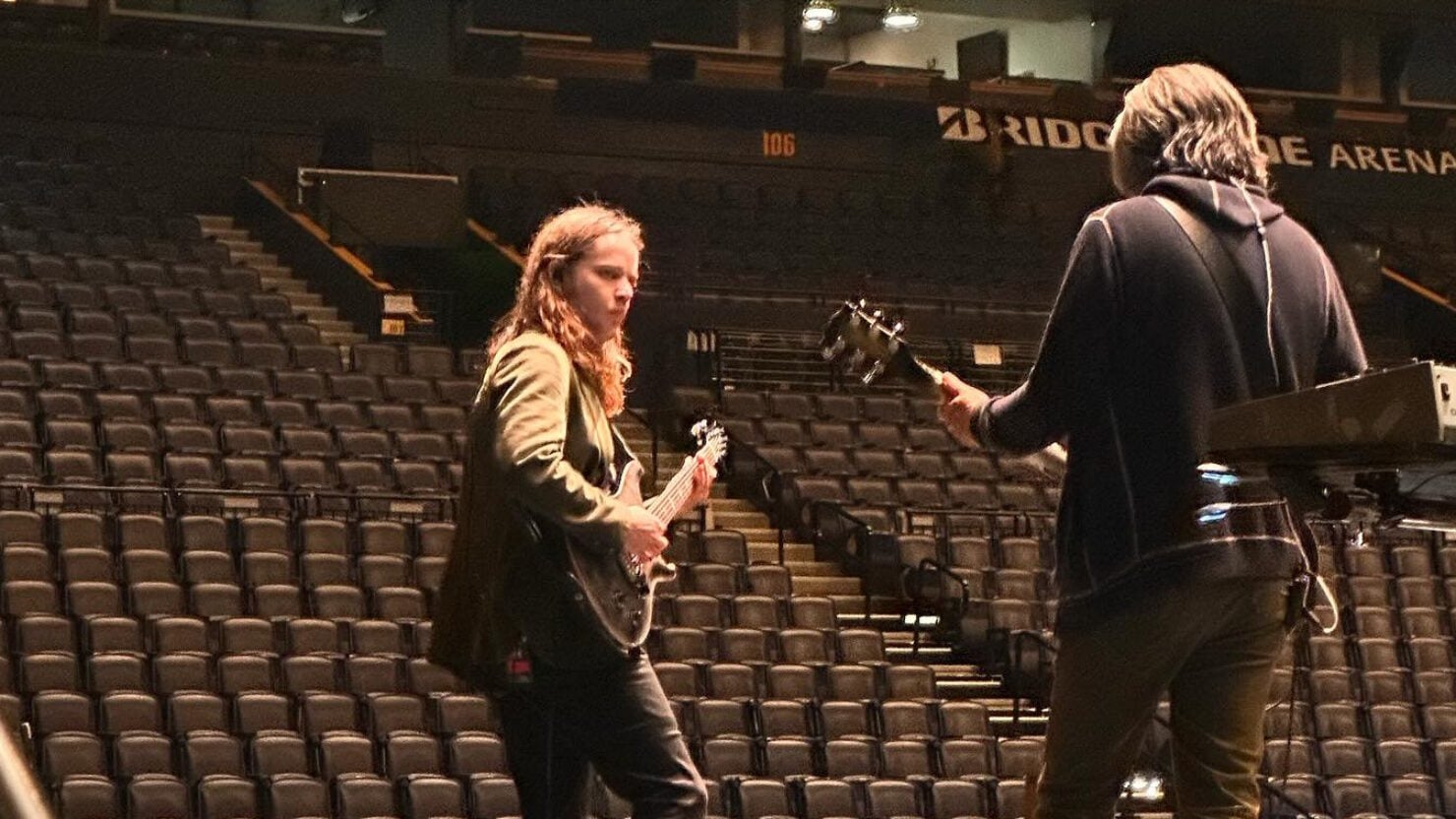Billy Strings Sits In Again With Tool In Nashville - Vimarsana News