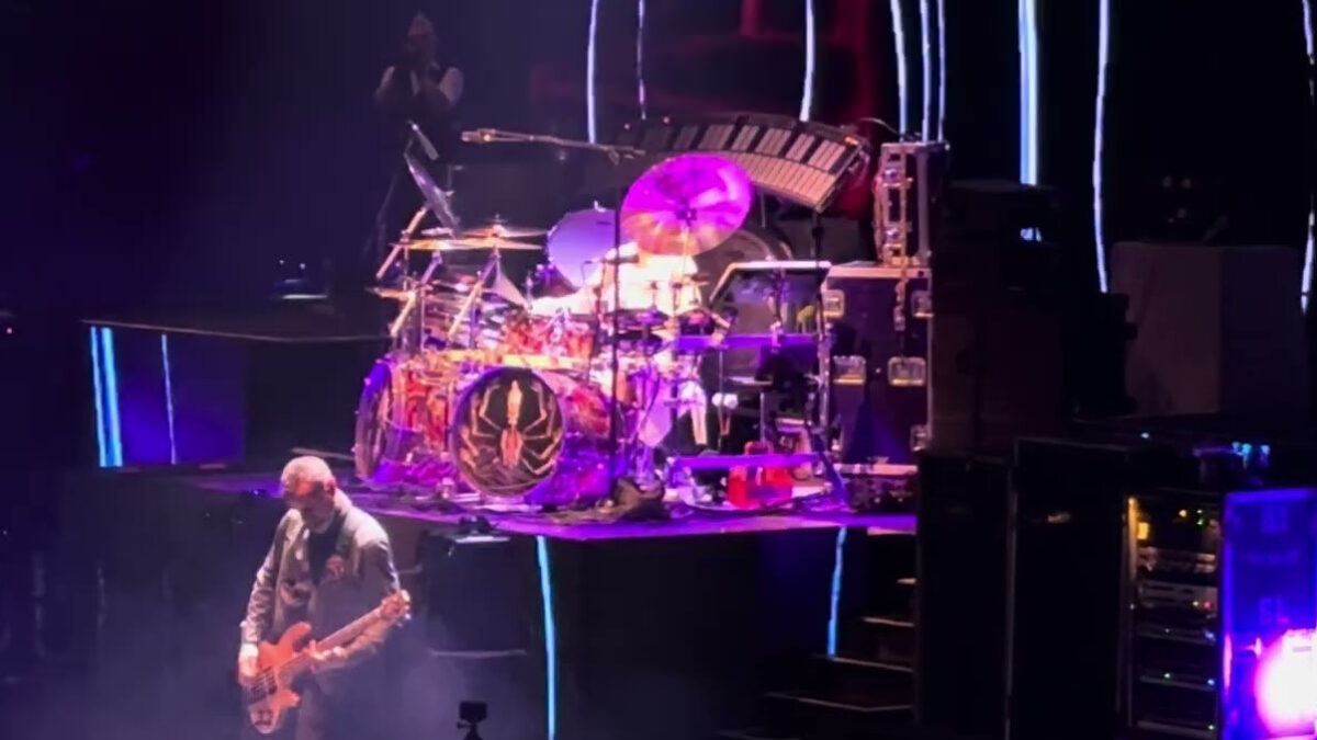 Watch Tool Dust Off ‘Flood’ For 1st Live Performance Since 2011