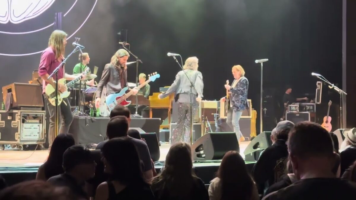 The Black Crowes - Jealous Again - 2-9-2024 - Las Vegas - Pearl Theater at the Palms