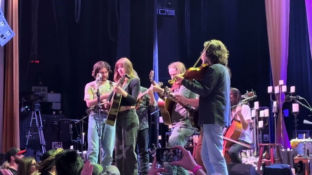 Billy Strings & Molly Tuttle “I Saw the Light” Ryman Feb 25, 2024