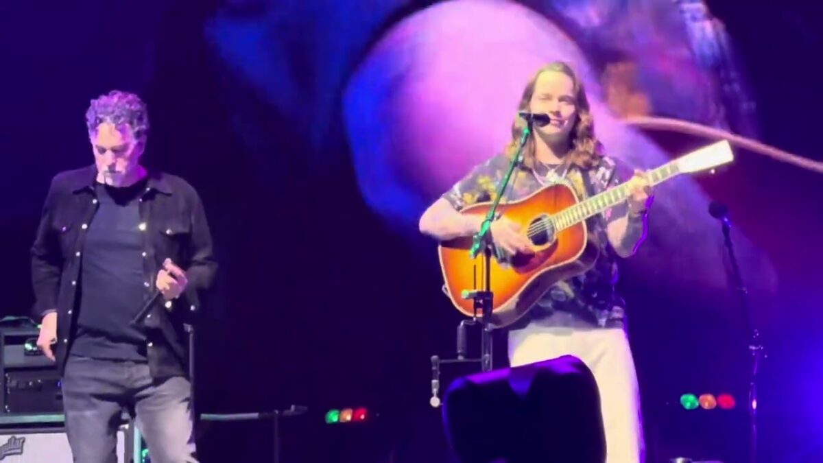 Billy Strings - California Sober, with Mickey Raphael, Bridgestone Arena, Nashville TN, 2-23-24