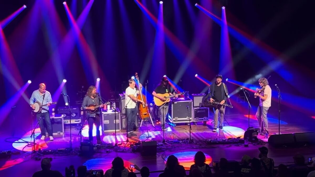“Worry For You” [Enhanced Audio] - Greensky Bluegrass with Sam Bush - 3/8/24 - Ryman - Nashville, TN