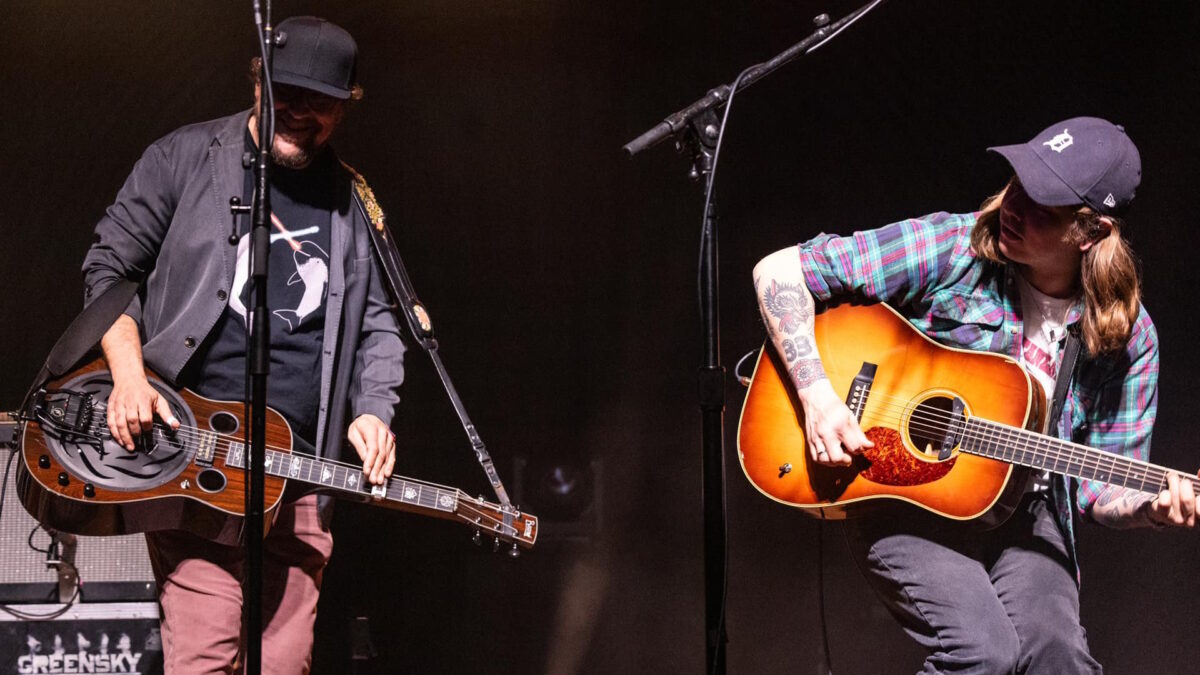 Meet Billy At The Mother Church: See Billy Strings Join Greensky Bluegrass On Wild 30-Minute Medley At Ryman Auditorium