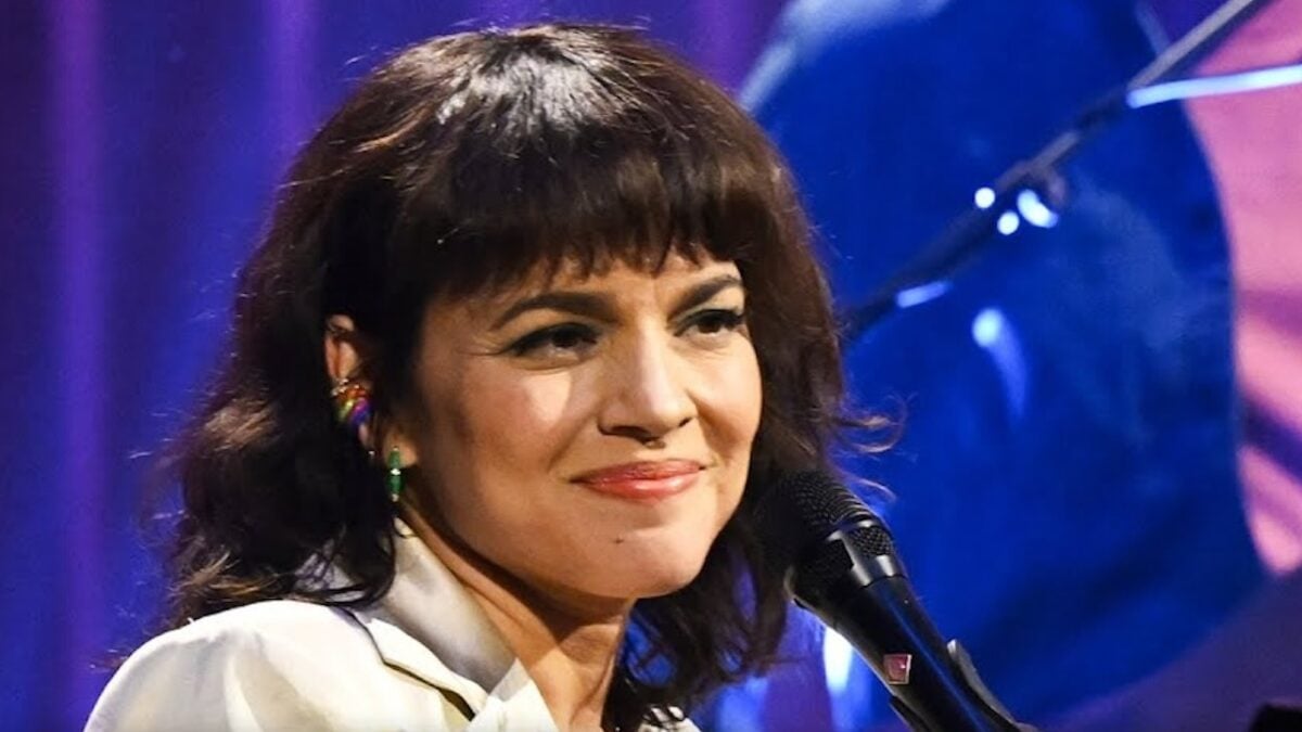 Watch Norah Jones Go ‘Running’ On ‘Fallon’