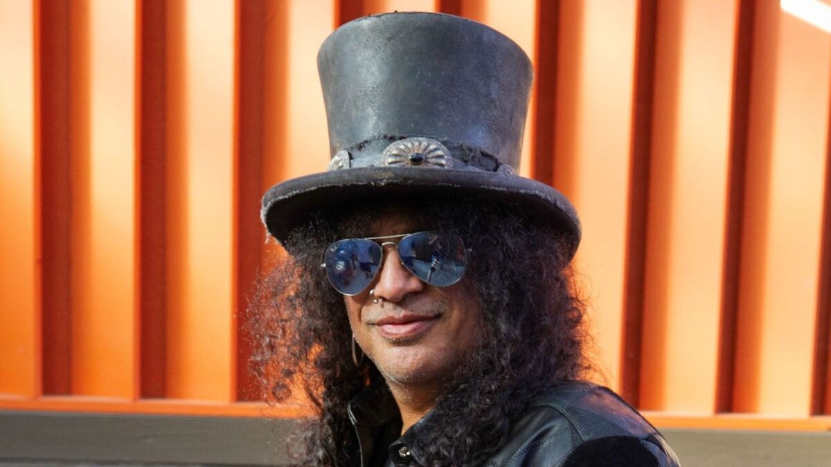 Slash Unveils All-Star Traveling S.E.R.P.E.N.T. Festival With Warren Haynes Band, Robert Randolph & More