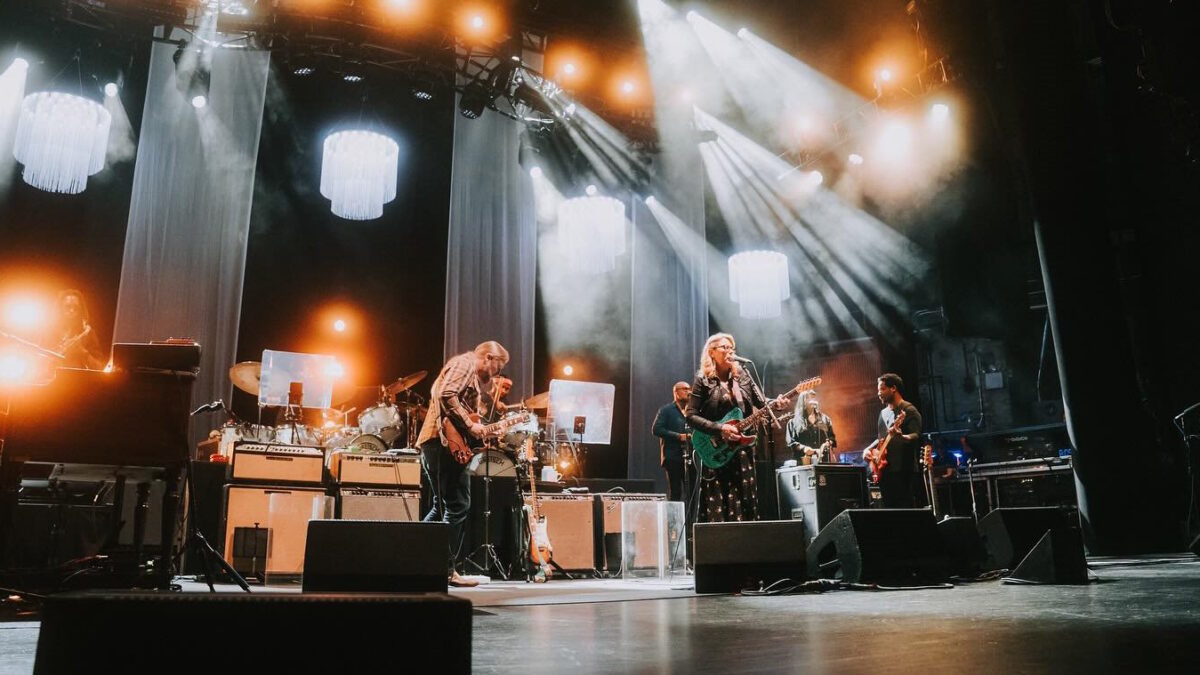 Watch Tedeschi Trucks Band Unveil Grateful Dead Cover At Beacon Theatre