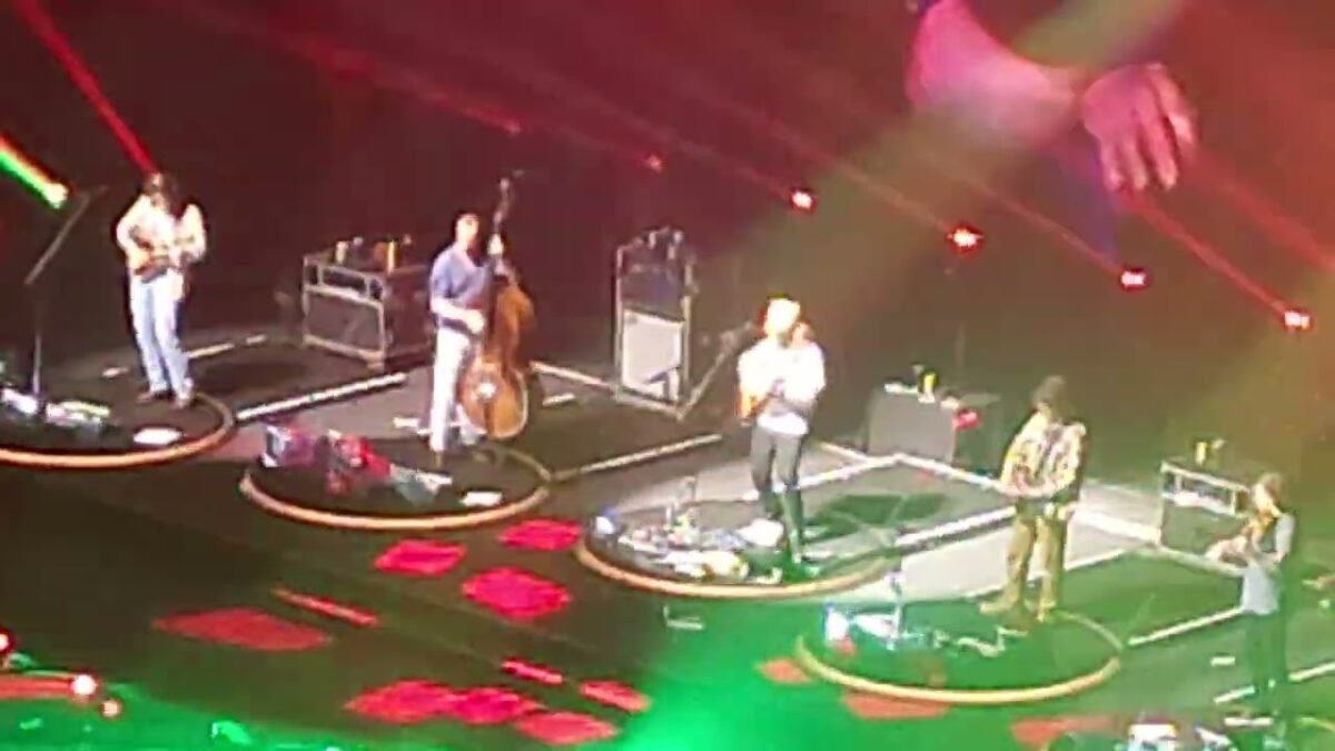 Billy Strings "Living Like an Animal" Tampa, FL 4/13/24