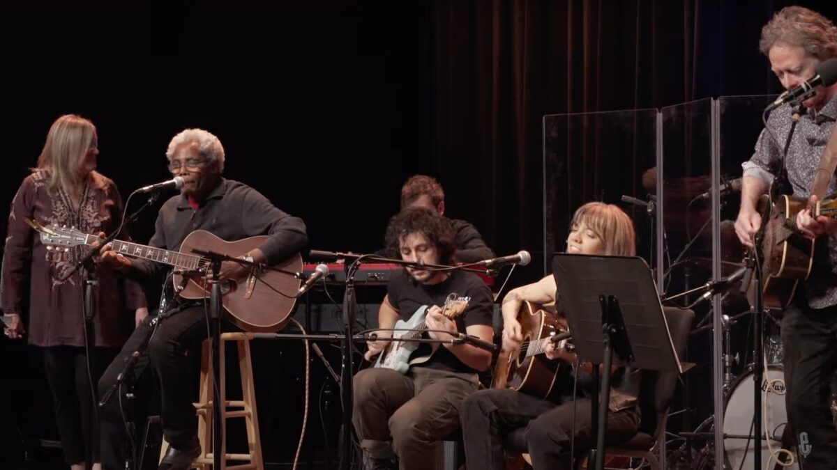 Watch Hurray For The Riff Raff & Peter One Cover ‘Midnight Special’ For ‘eTown’