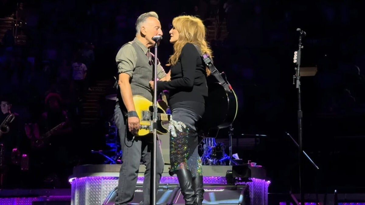 Patti Scialfa Makes Special Appearance With Bruce Springsteen At Marathon Show In Los Angeles
