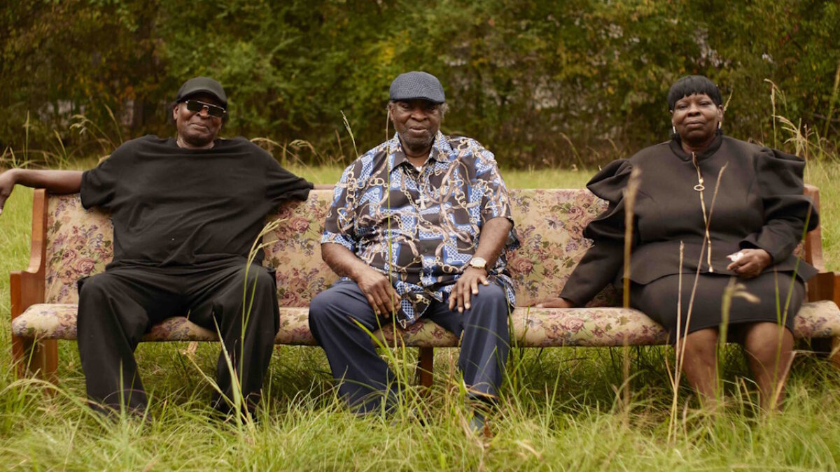Family Gospel Group Staples Jr. Singers Announce 1st Album In Nearly 50 Years ‘Searching’