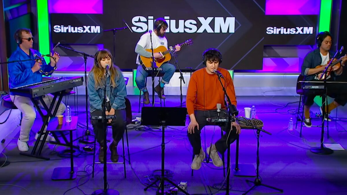Vampire Weekend Nods To Grateful Dead With ‘Peggy-O’ Cover For SiriusXM