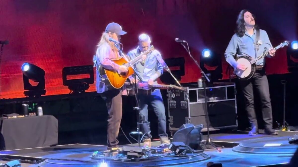 Billy Stings w/ Andy Hall, 5/18/24