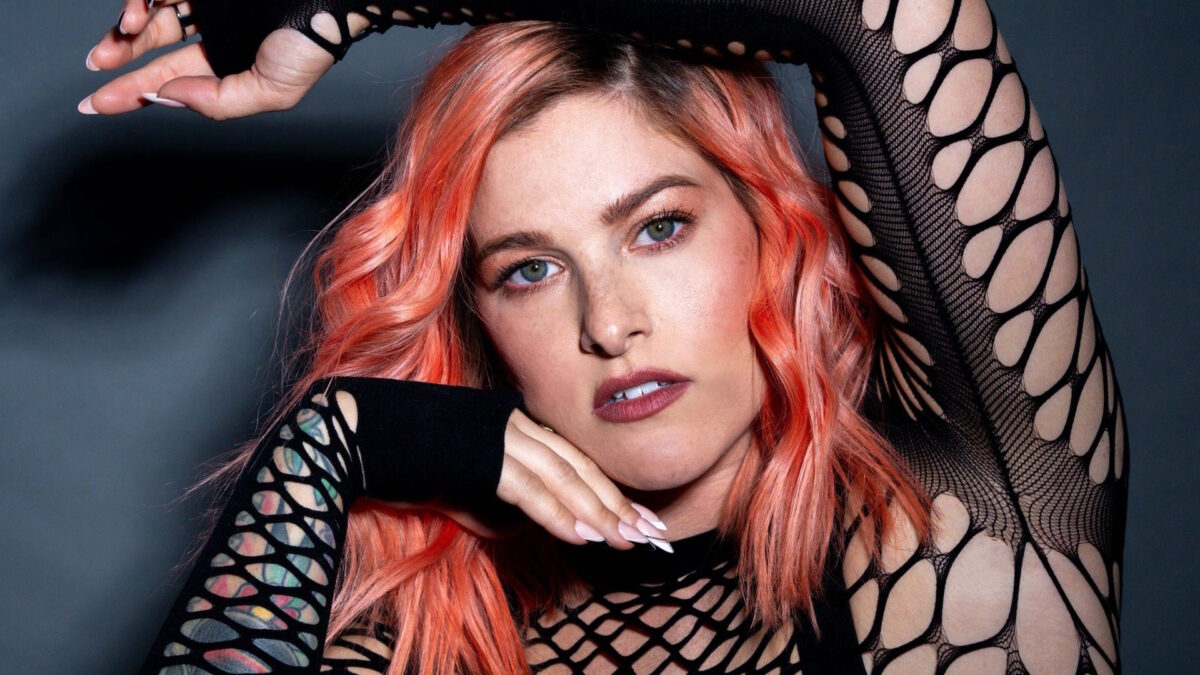 Cassadee Pope Details 2024 US Summer Tour
