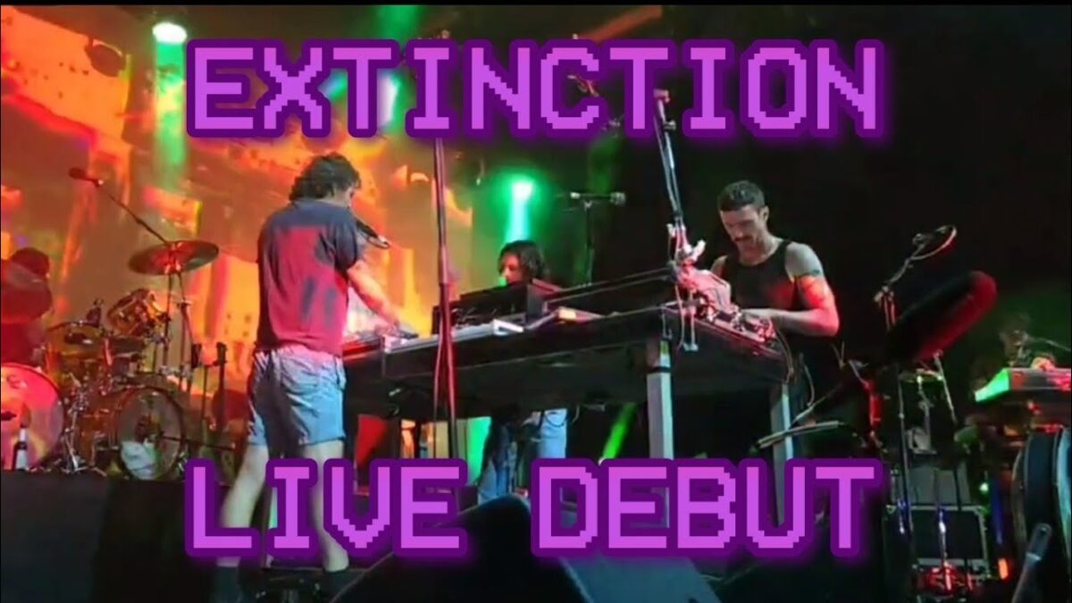 Extinction Live Debut - King Gizzard & The Wizard Lizard