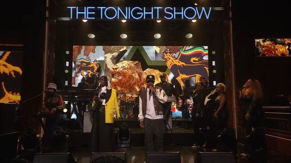 Ms. Lauryn Hill & YG Marley Pair Up For Powerful Medley On 'Fallon'