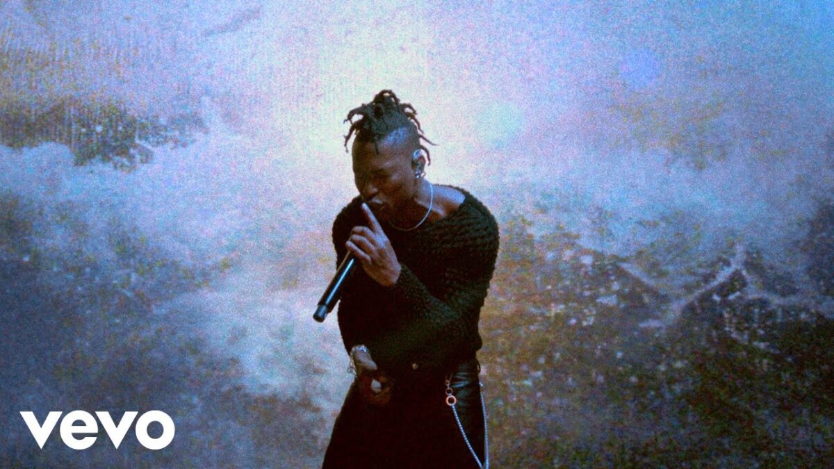 Lucky Daye - HERicane (Live Performance Video)