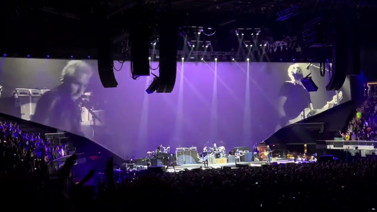 Pearl Jam - Untitled and MFC (Live at Kia Forum, Los Angeles, CA 5/22/2024)