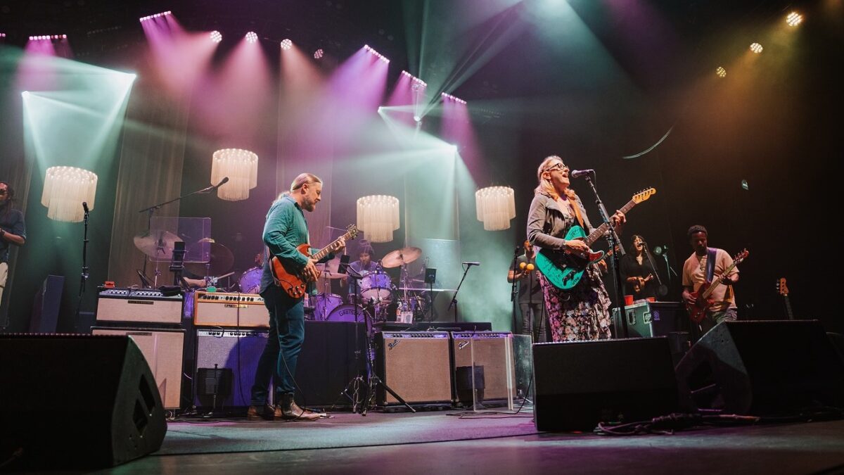 Guitarist Jeff Fielder Joins Tedeschi Trucks Band In Seattle For Bill Walton Dedication & More