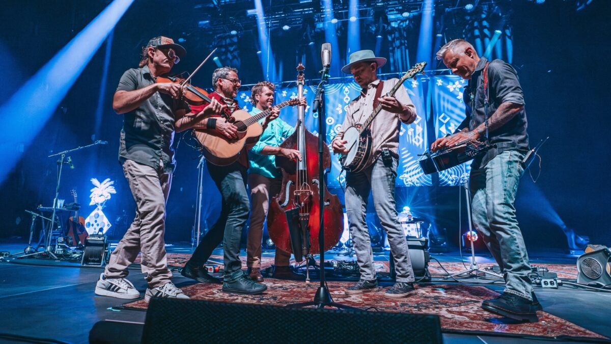 The Infamous Stringdusters Unveil Water-Themed ‘Songs From The River’ Compilation