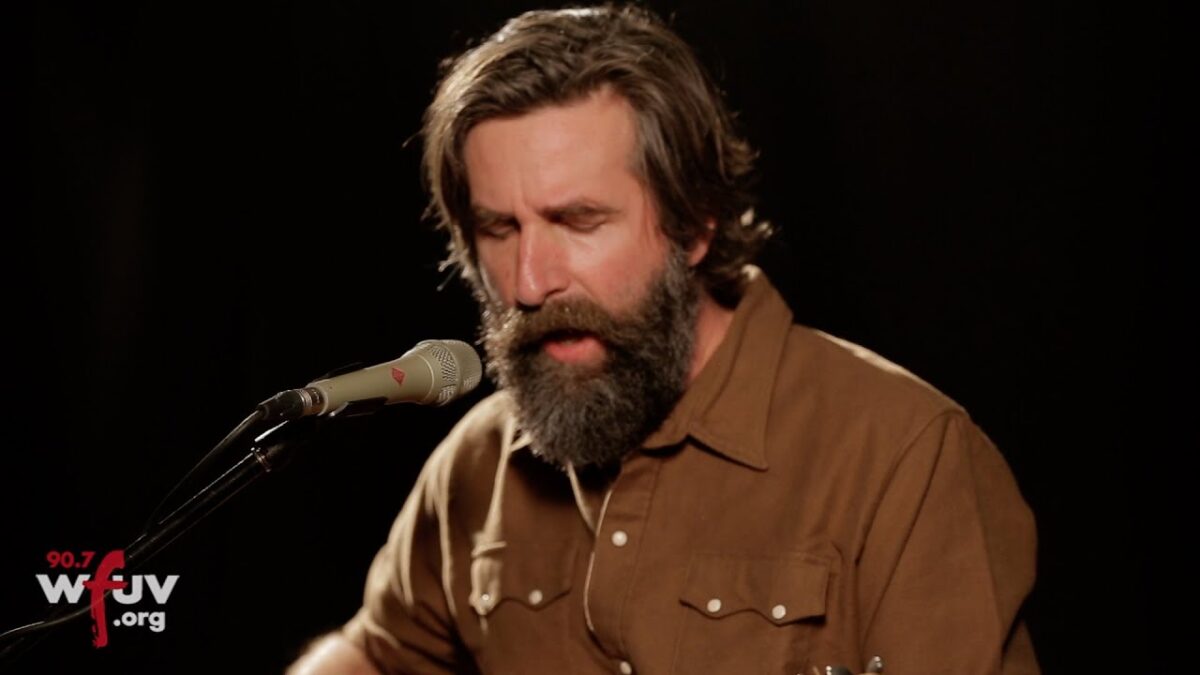 Tyler Ramsey - "These Ghosts" (Live at WFUV)