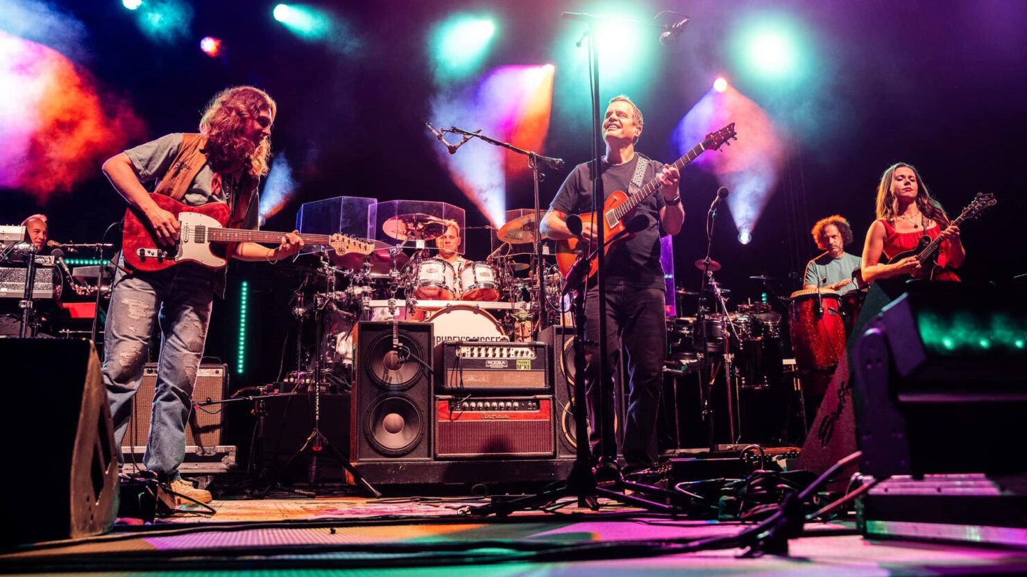 Umphrey's McGee Enlists Sierra Hull & Daniel Donato For Doobie Brothers Classic At Greenbelt Music Festival - Vimarsana News