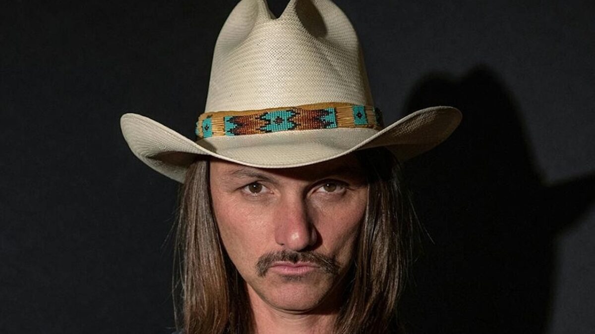 Duane Betts Shares Intimate Acoustic ‘Colors Fade’ Duet