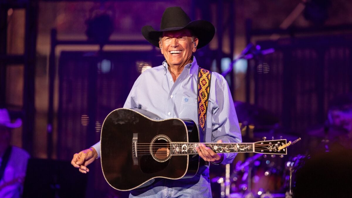 Take A Step Back Grateful Dead: George Strait Breaks 47-Year-Old Concert Attendance Record