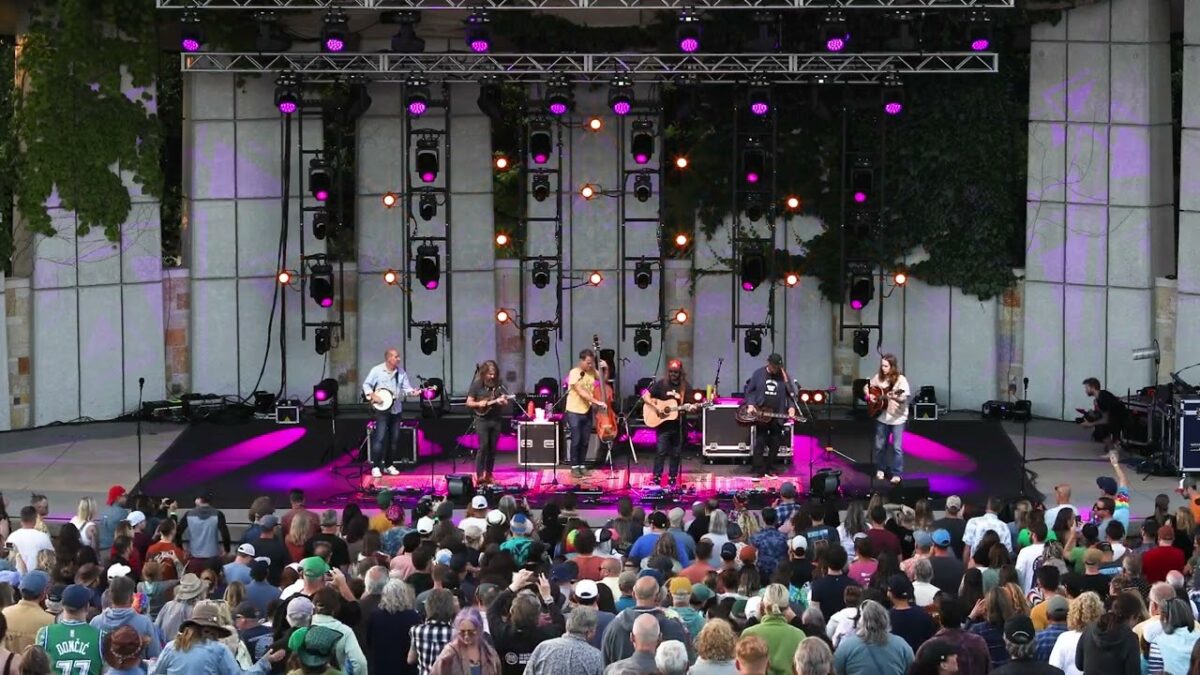 Greensky Bluegrass - "Reverend" feat. Billy Strings - 06/09/24