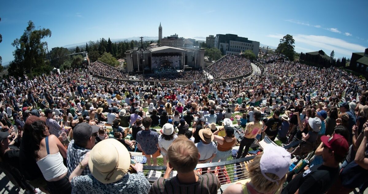 Vampire Weekend Greek Berkeley 2024