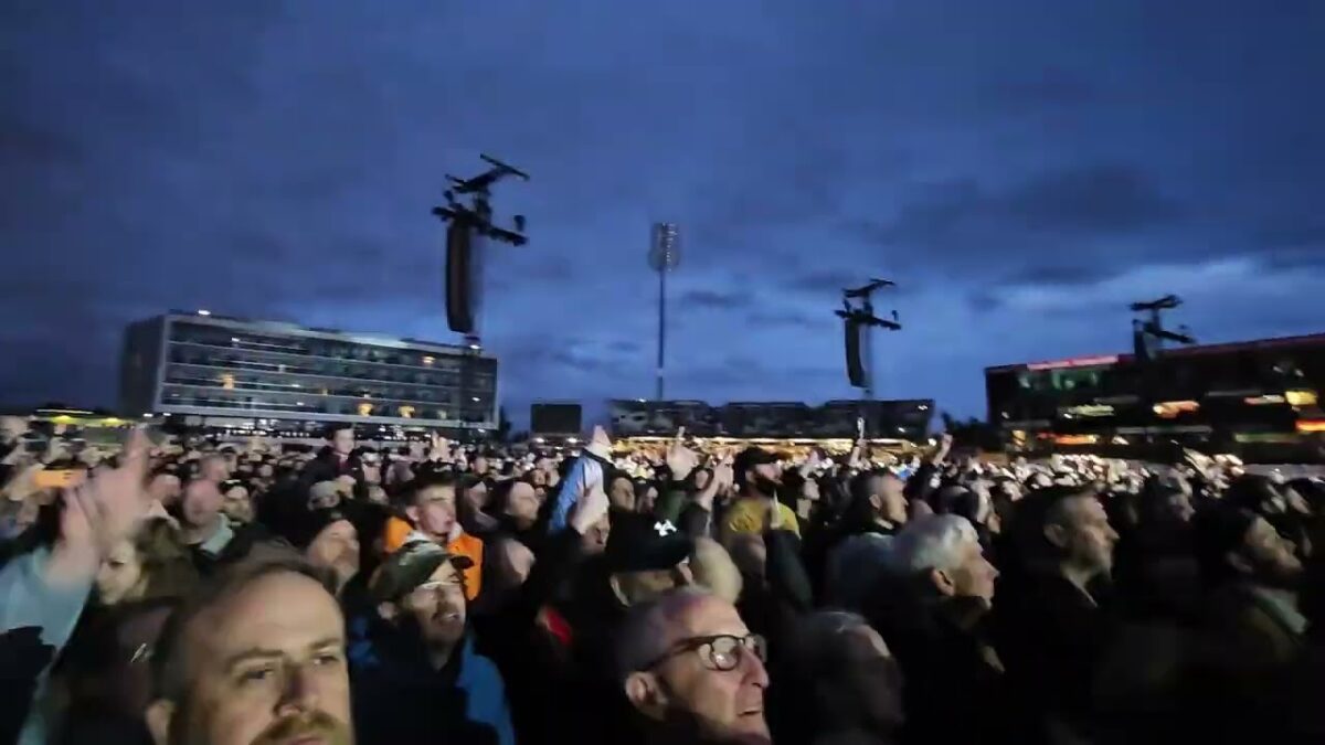Foo Fighters Everlong Manchester Old Trafford Cricket Ground Thursday 13th June 2024