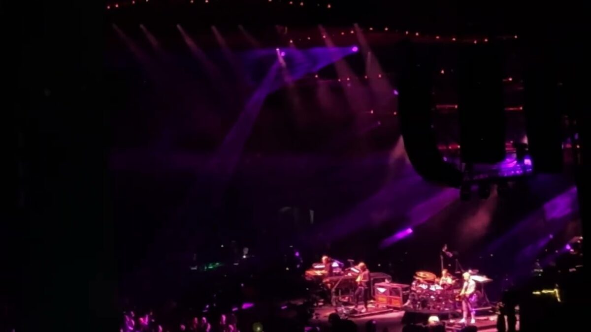 20240720 PHISH - 08 - Wolfman's Brother - MANSFIELD
