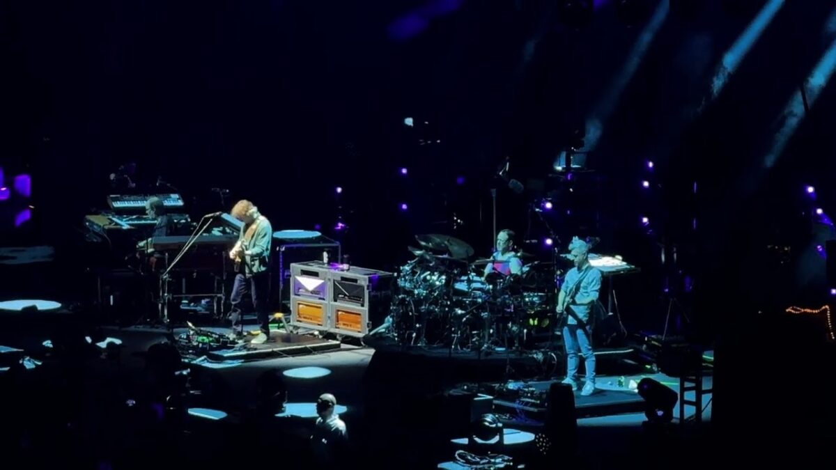 20240720 PHISH - 16 - When the Circus Comes (Los Lobos cover) - MANSFIELD