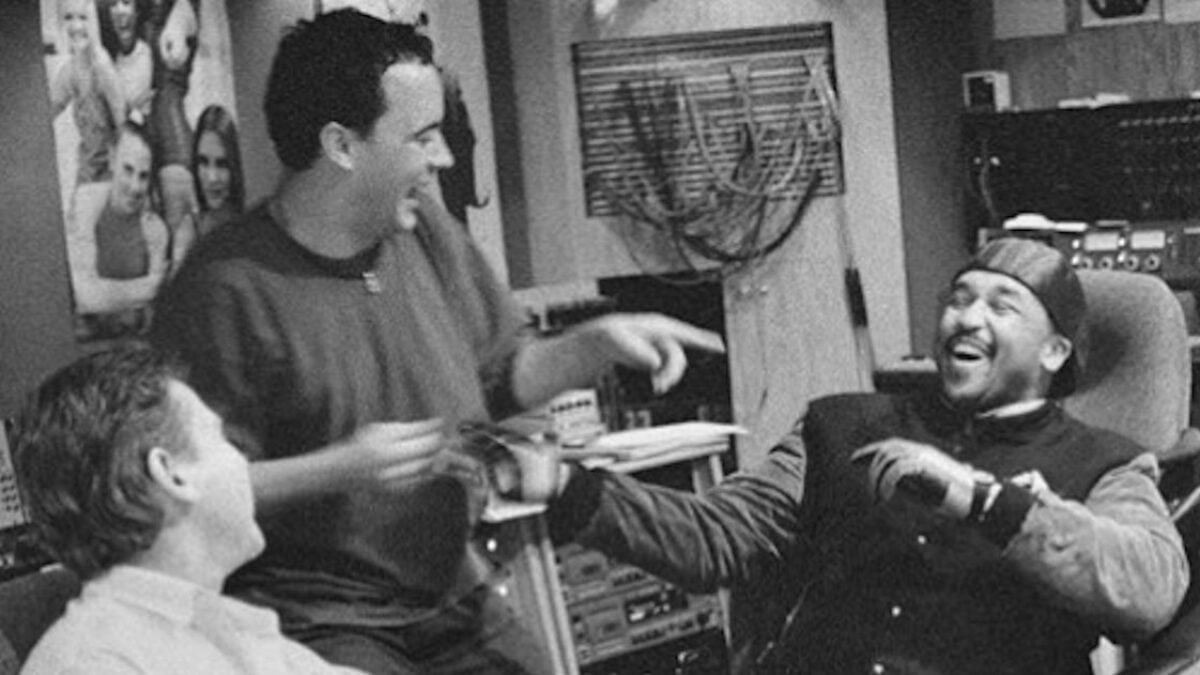 'MacHead': Unreleased Dave Matthews Band Gem Leaks Online After 25 Years of Anticipation
