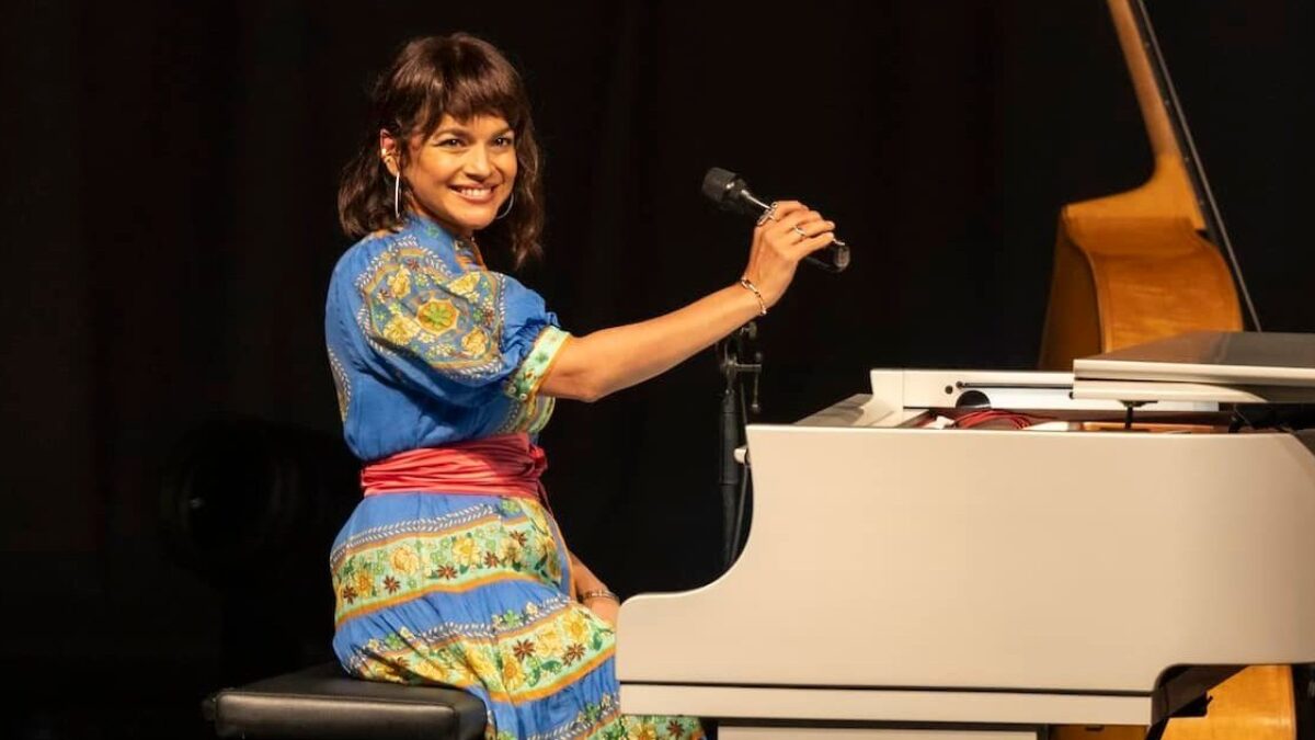 Norah Jones & Hurray For The Riff Raff’s Alynda Segarra Cover Lucinda Williams In Seattle