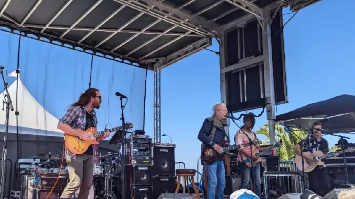 Phil Lesh & Friends Mark 50th Anniversary Of Grateful Dead Show At Sunday Daydream Vol. 3