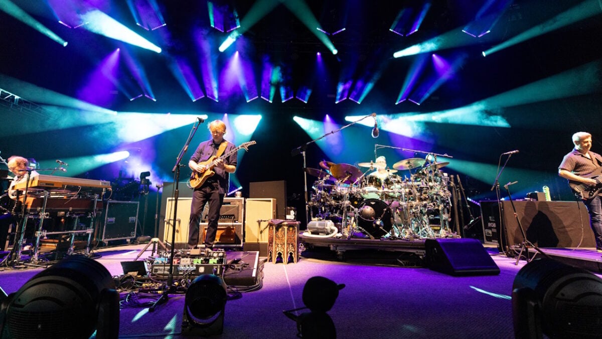 Phish Delivers 4-Song 2nd Set In Noblesville
