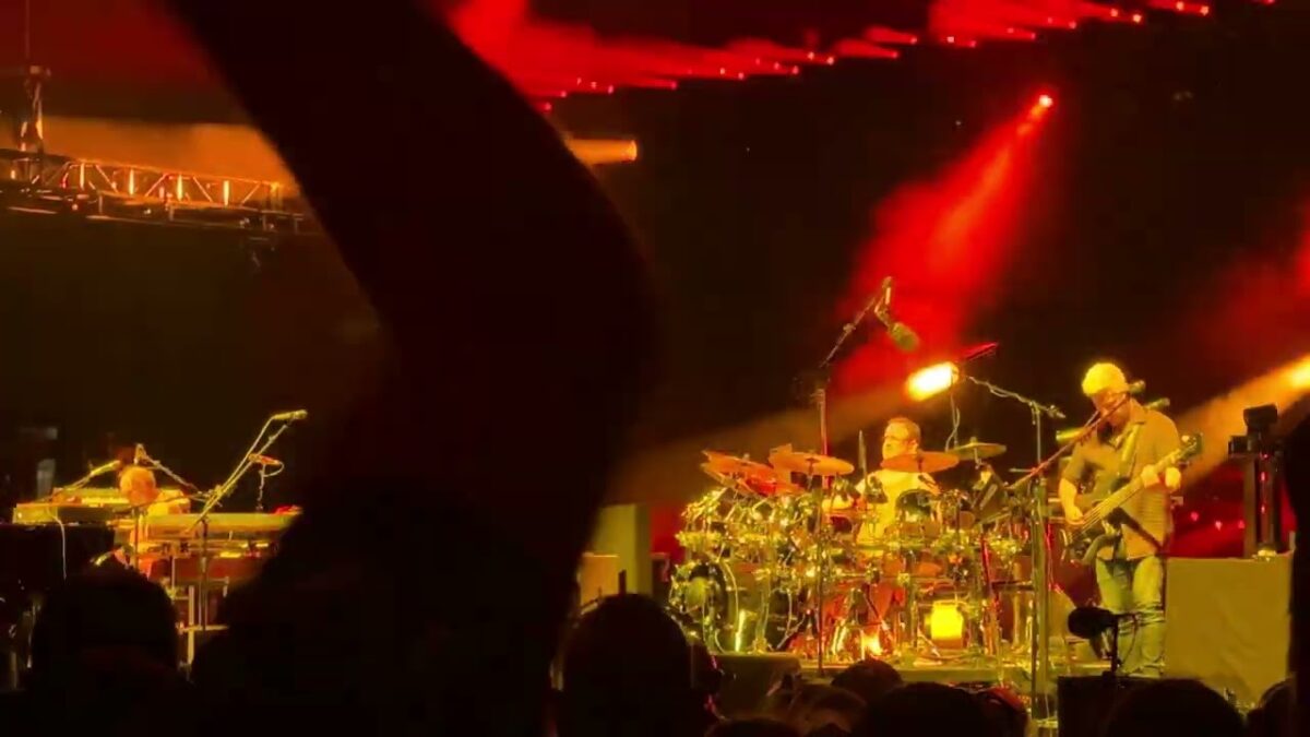Phish - Life Saving Gun - Live from Great Woods, Mansfield, MA - 7/21/24 - N3 - 4K