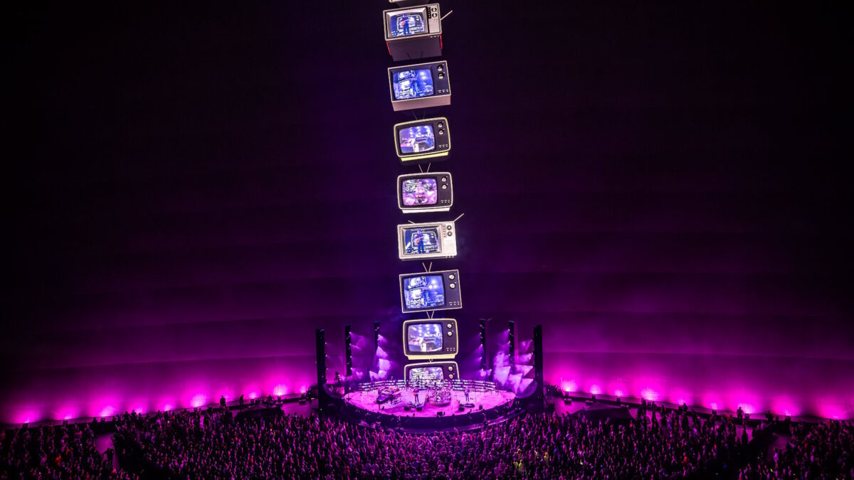 Phish Previews Quickly-Made New Album ‘Evolve’ & Releases Banging ‘Life Saving Gun’ Single