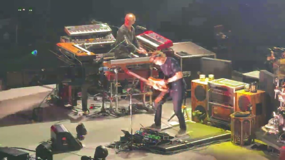 Phish - 7/24/24 Encore: First Tube (cut) - Mohegan Sun Arena, Uncasville, CT - 4K N2