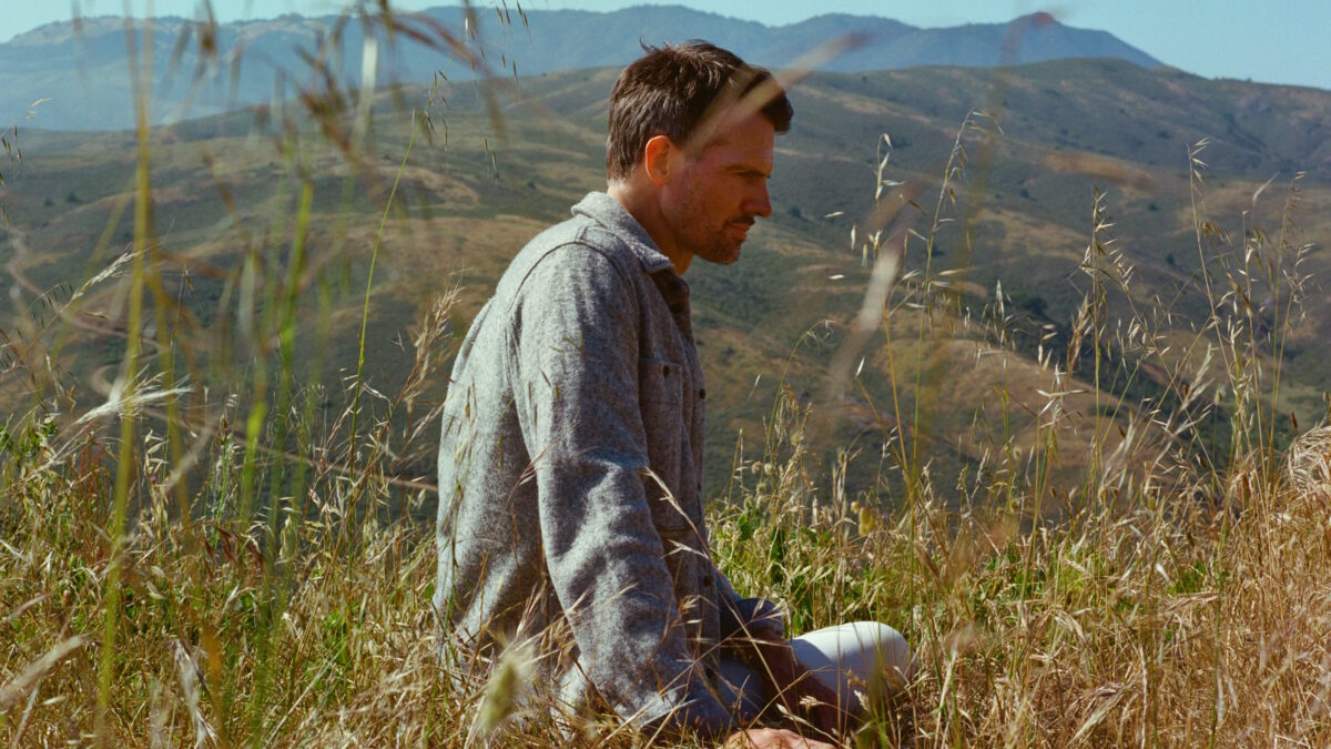 Tycho Shares Uptempo ‘Devices’ & Atmospheric ‘Green’ Singles