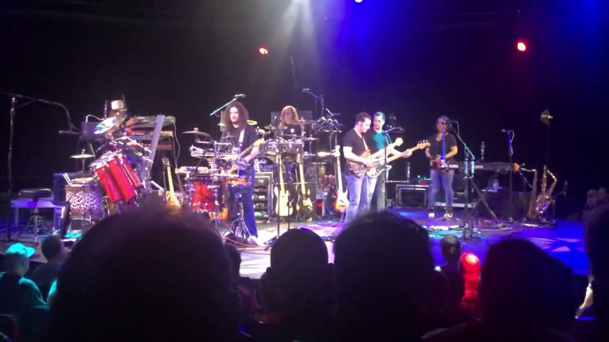 Dweezil Zappa 8/1 Phoenix