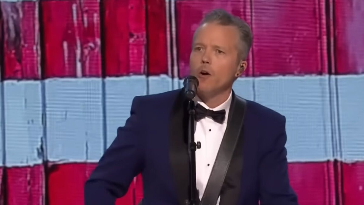 Watch Sharp Dressed Jason Isbell Perform 'Something More Than Free' At Night 1 Of DNC 2024