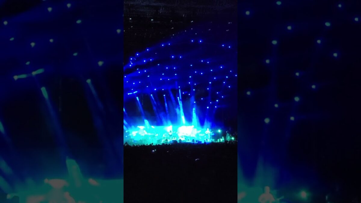 Phish - 08.30.2024 - Ruby Waves (ending) › What's the Use