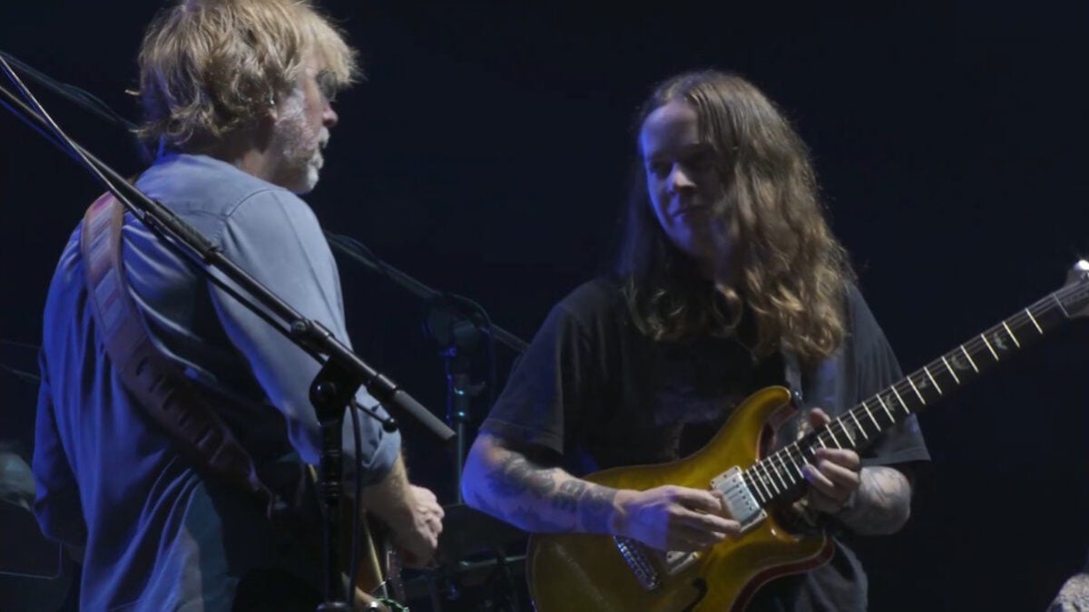 Billy Strings Shares Touching Note Detailing 'Surreal Experience' Jamming With Phish In Grand Rapids