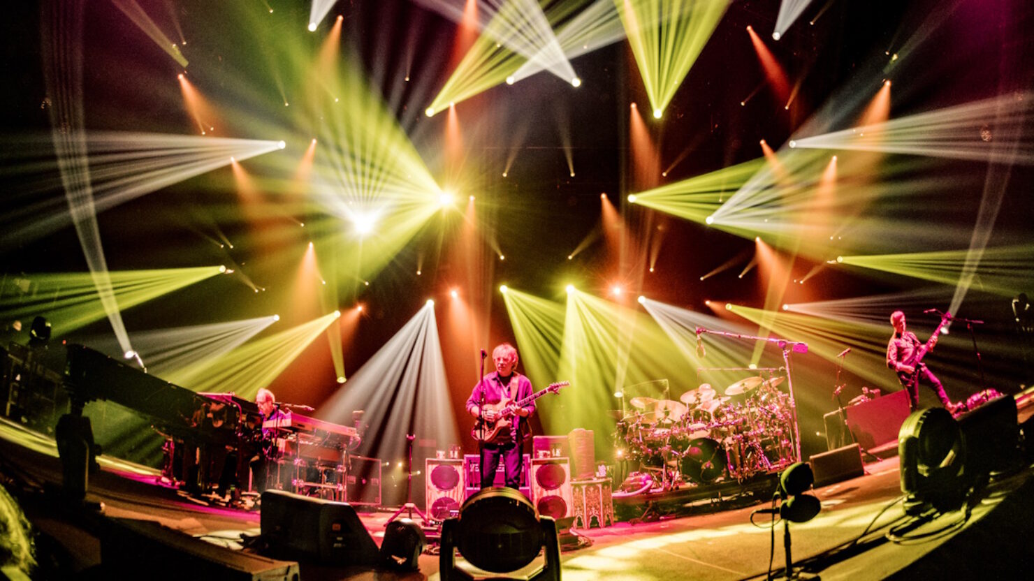 img-blur-shadow