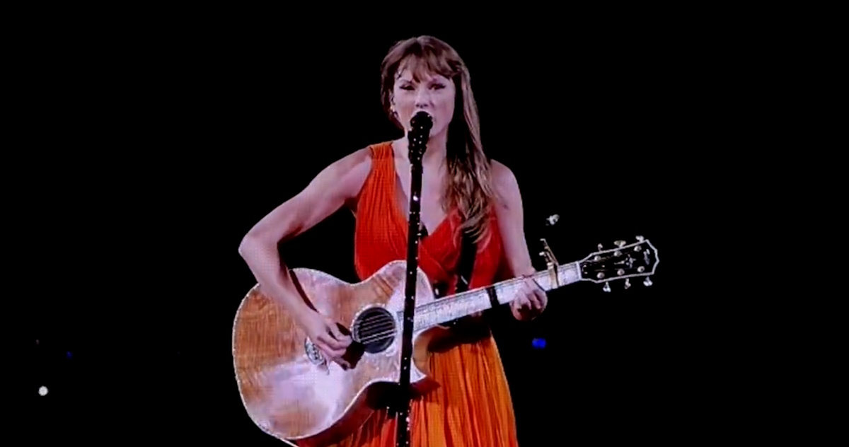 Taylor Swift I Did Something Bad London Video v3